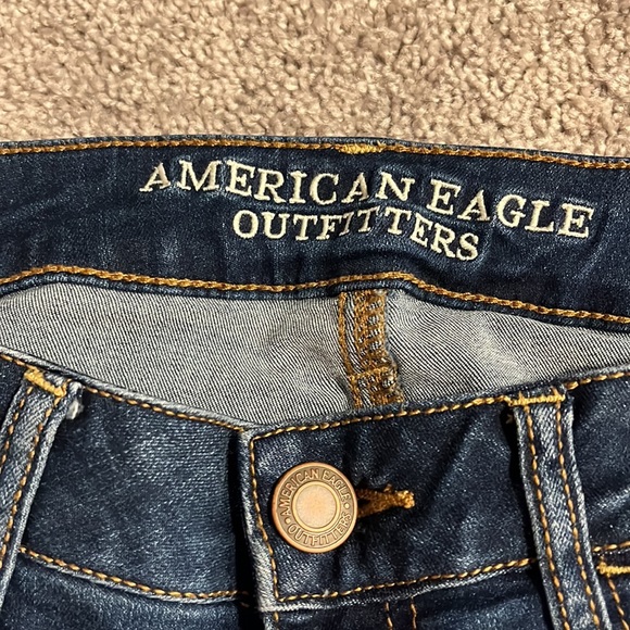 American Eagle Outfitters / Distressed Jegging / Size 4 - Picture 4 of 10